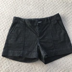 Banana Republic Jean classic shorts size 6
